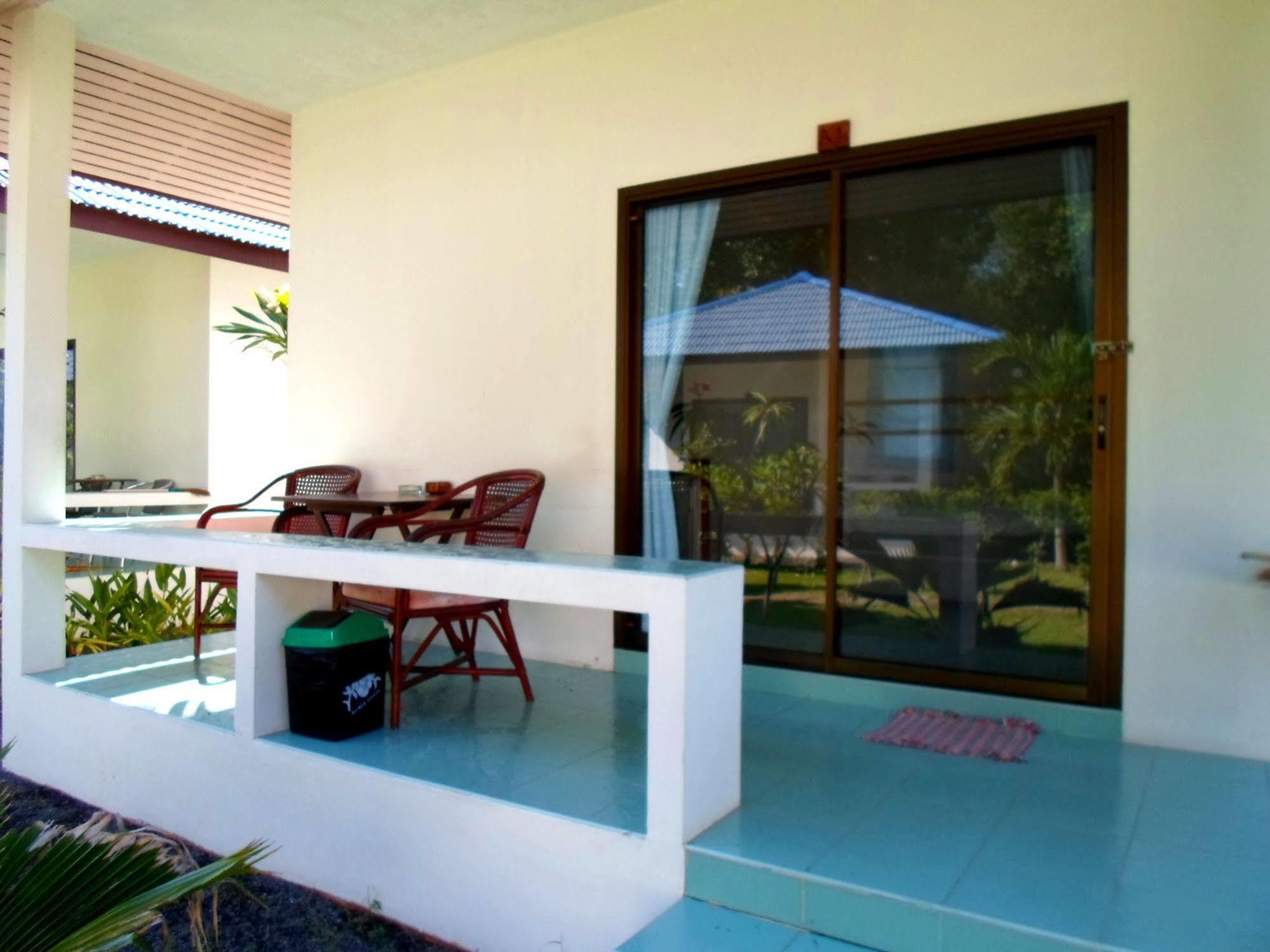 Baan Kuasakul Resort Bãi biển Bãi biển Mae Nam Ngoại thất bức ảnh